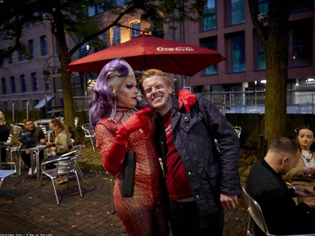 ឥទ្ធិពលនៃព័ត៌មានថ្មីៗលើអាកប្បកិរីនៃមនុស្ស