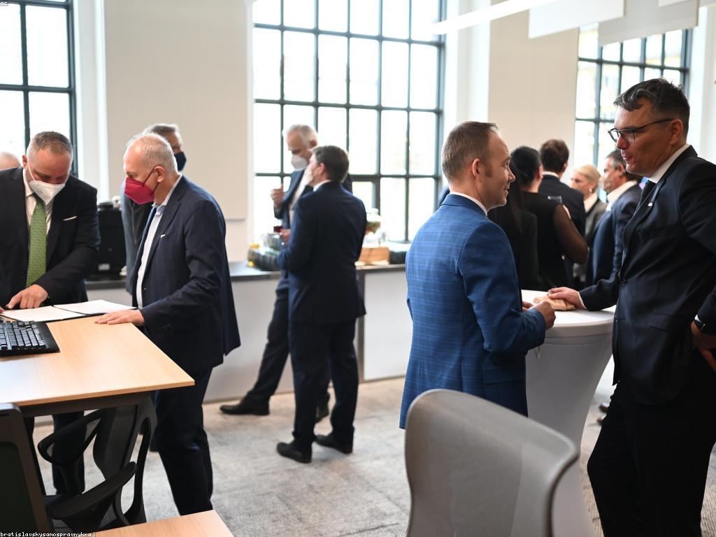 ព័ត៌មានថ្មីៗ៖ អ្វីដែលកំពុងកើតឡើងក្នុងសង្គម