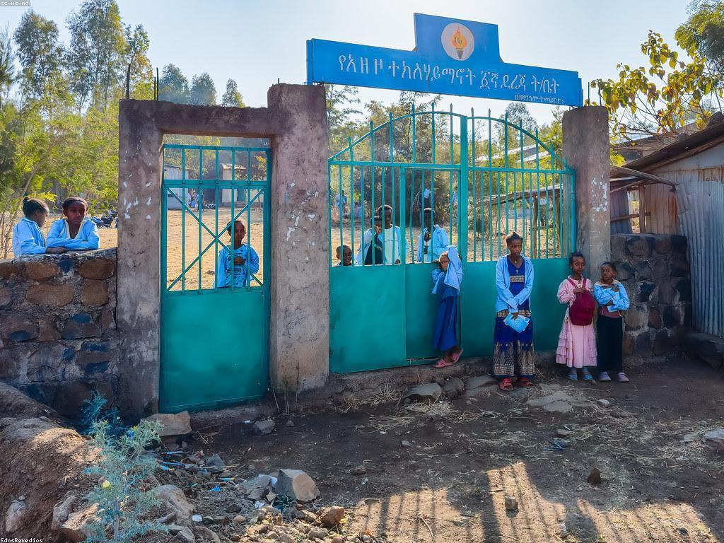 ការពិចារណា និងមតិសូមរួមចំណែកក្នុងការសាងសង់សង្គម